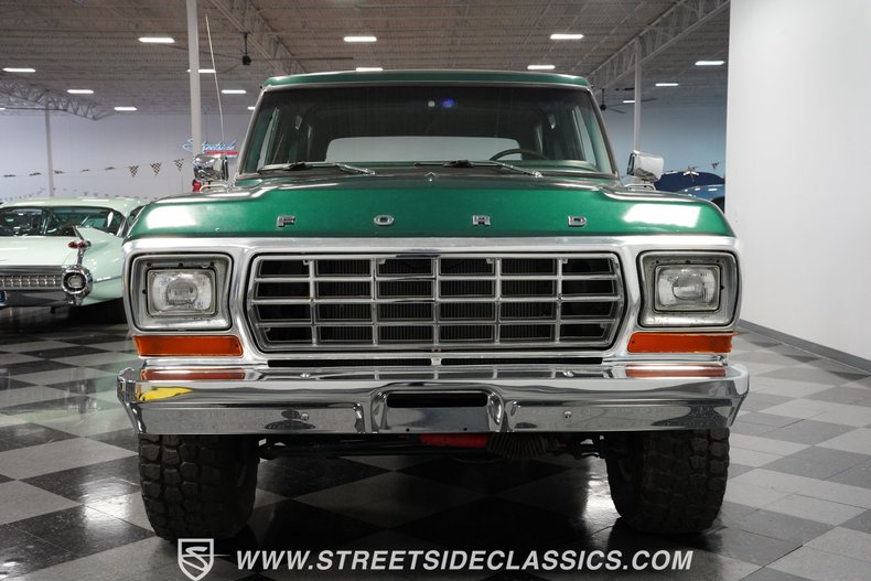 Ford-Bronco-1979-Green-Metallic-Green-10