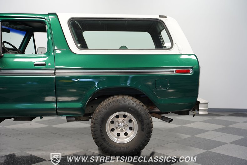 Ford-Bronco-1979-Green-Metallic-Green-13