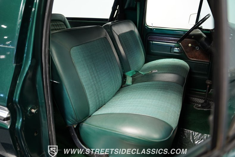 Ford-Bronco-1979-Green-Metallic-Green-21