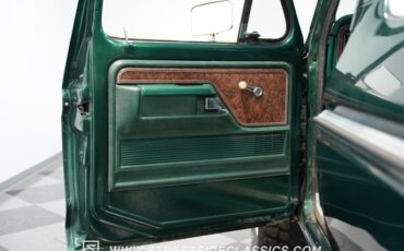 Ford-Bronco-1979-Green-Metallic-Green-33
