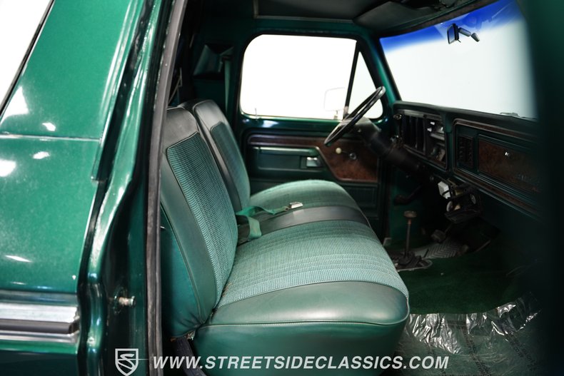Ford-Bronco-1979-Green-Metallic-Green-40