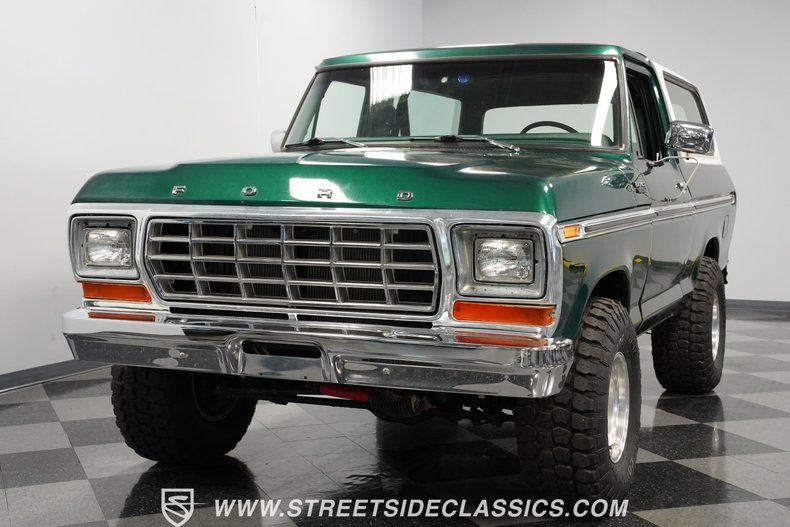 Ford-Bronco-1979-Green-Metallic-Green-42