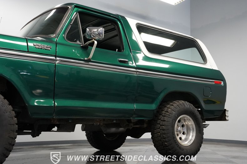 Ford-Bronco-1979-Green-Metallic-Green-6