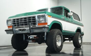 Ford-Bronco-1979-Green-Plaid-18