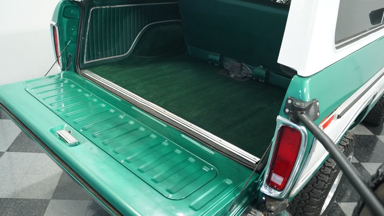 Ford-Bronco-1979-Green-Plaid-29