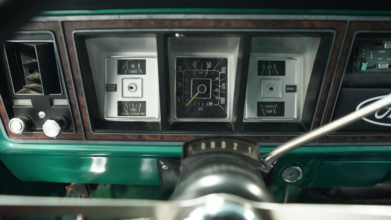 Ford-Bronco-1979-Green-Plaid-33