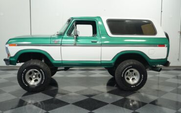 Ford-Bronco-1979-Green-Plaid