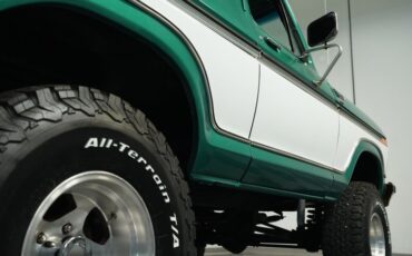 Ford-Bronco-1979-Green-Plaid-42
