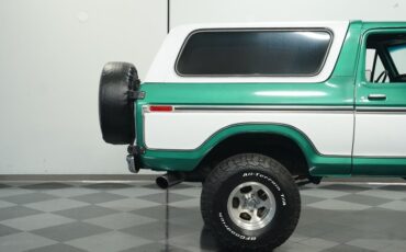 Ford-Bronco-1979-Green-Plaid-43