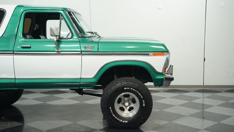 Ford-Bronco-1979-Green-Plaid-44