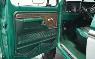 Ford-Bronco-1979-Green-Plaid-47