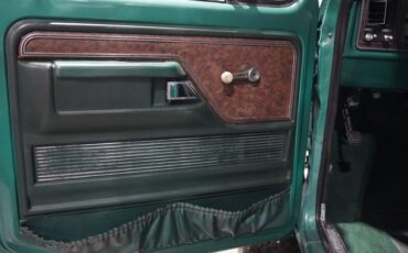 Ford-Bronco-1979-Green-Plaid-48