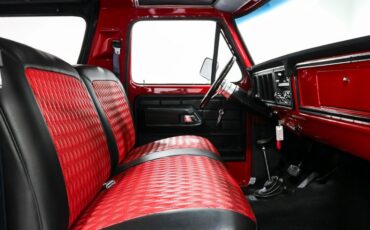 Ford-Bronco-1979-Red-Red-Black-16