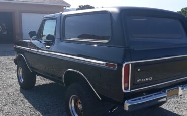 Ford-Bronco-1979-SUV-1