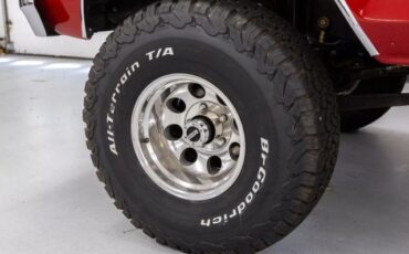 Ford-Bronco-1979-SUV-10