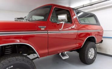 Ford-Bronco-1979-SUV-11