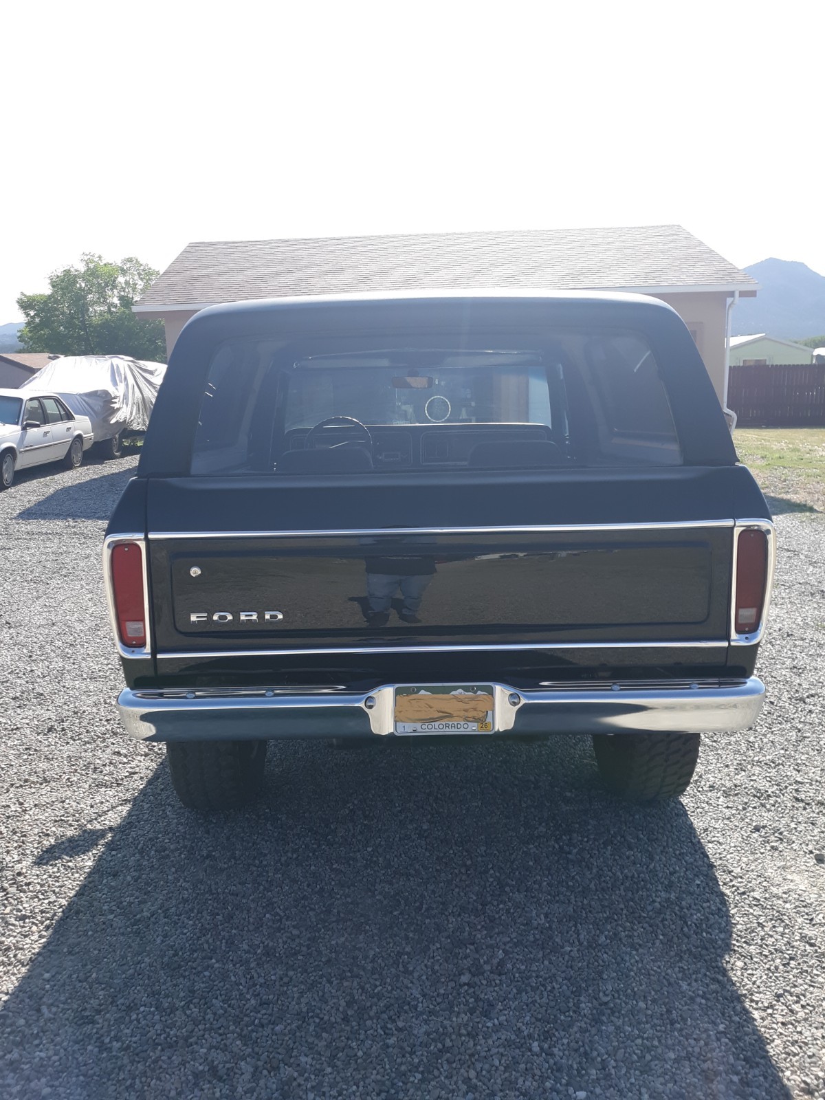 Ford-Bronco-1979-SUV-11