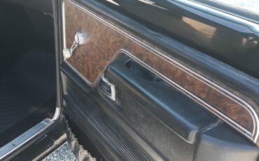 Ford-Bronco-1979-SUV-12