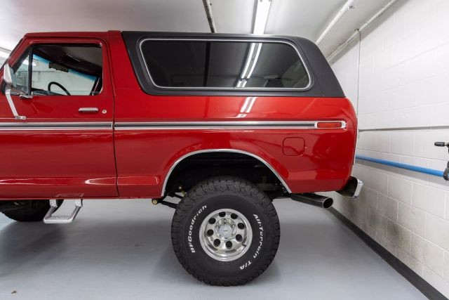 Ford-Bronco-1979-SUV-14