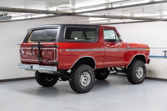 Ford-Bronco-1979-SUV-17