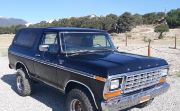 Ford-Bronco-1979-SUV-2