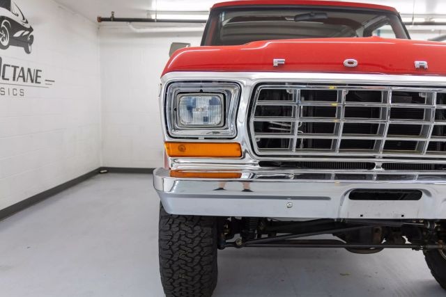Ford-Bronco-1979-SUV-3