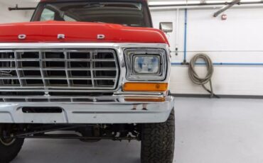 Ford-Bronco-1979-SUV-5