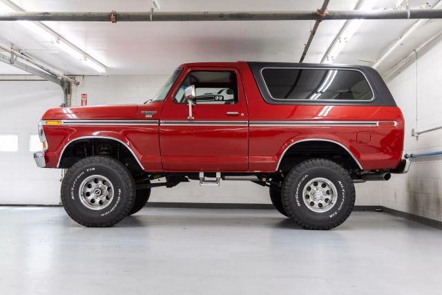 Ford-Bronco-1979-SUV-7