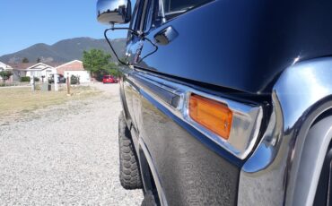 Ford-Bronco-1979-SUV-7