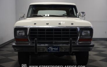 Ford-Bronco-1979-White-Tan-10