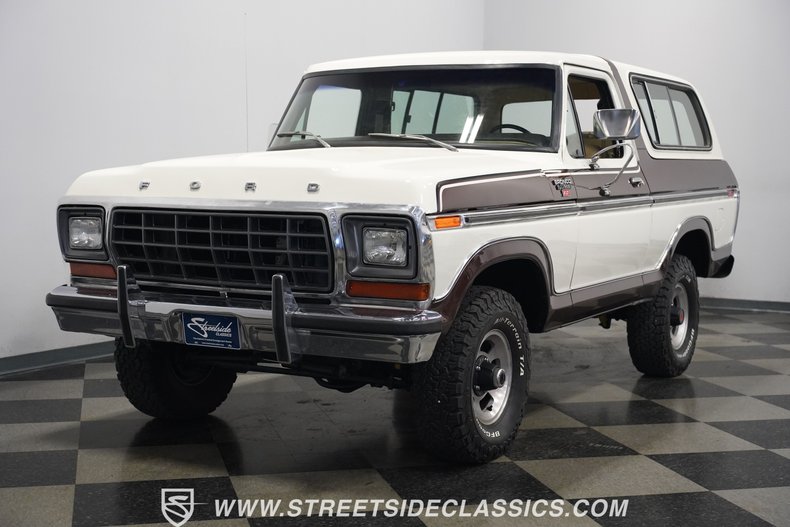 Ford-Bronco-1979-White-Tan-11