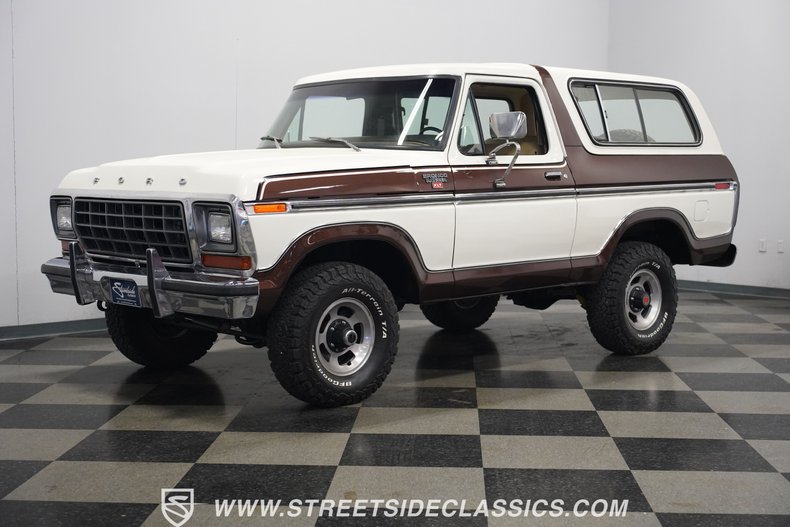 Ford-Bronco-1979-White-Tan-12