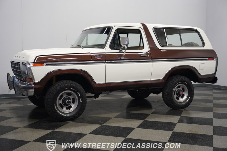 Ford-Bronco-1979-White-Tan-13