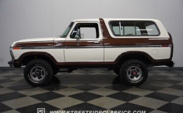 Ford-Bronco-1979-White-Tan-14