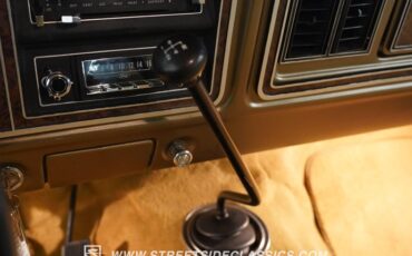 Ford-Bronco-1979-White-Tan-2