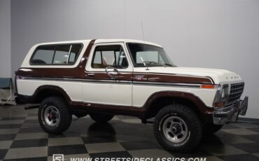 Ford-Bronco-1979-White-Tan-23