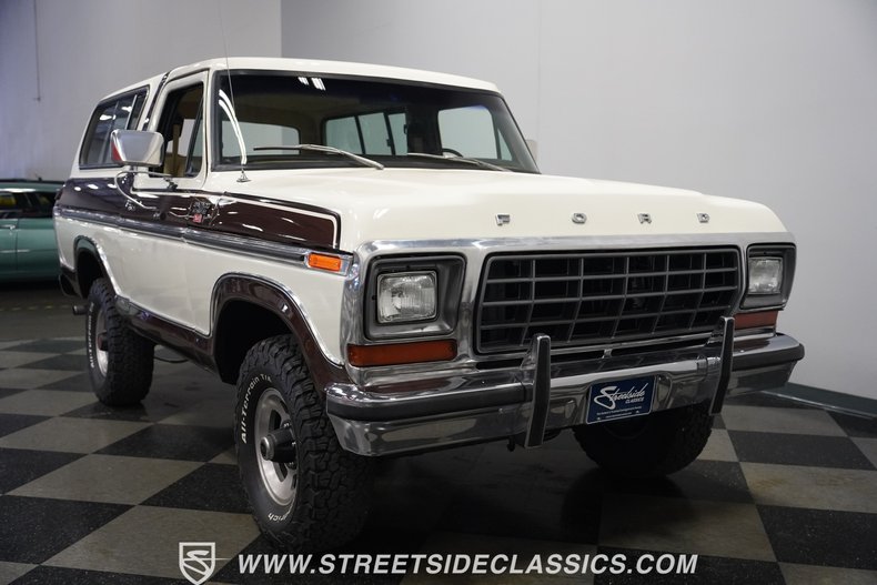 Ford-Bronco-1979-White-Tan-27