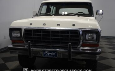 Ford-Bronco-1979-White-Tan-29