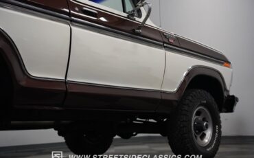 Ford-Bronco-1979-White-Tan-31