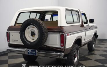 Ford-Bronco-1979-White-Tan-35
