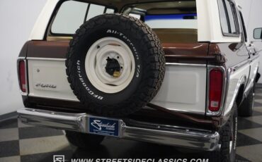 Ford-Bronco-1979-White-Tan-36