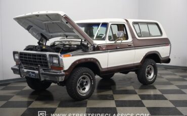 Ford-Bronco-1979-White-Tan-41