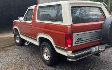 Ford-Bronco-1982-SUV-3