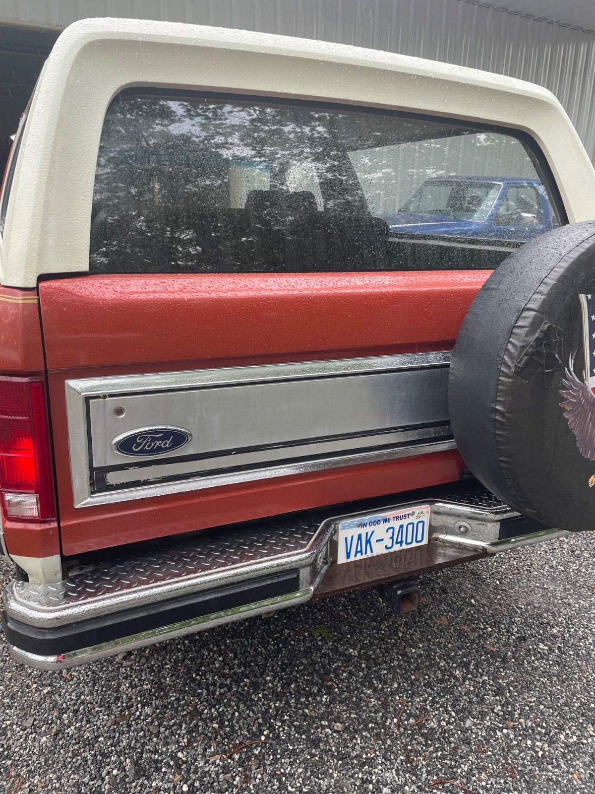 Ford-Bronco-1982-SUV-4
