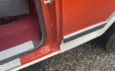 Ford-Bronco-1982-SUV-7