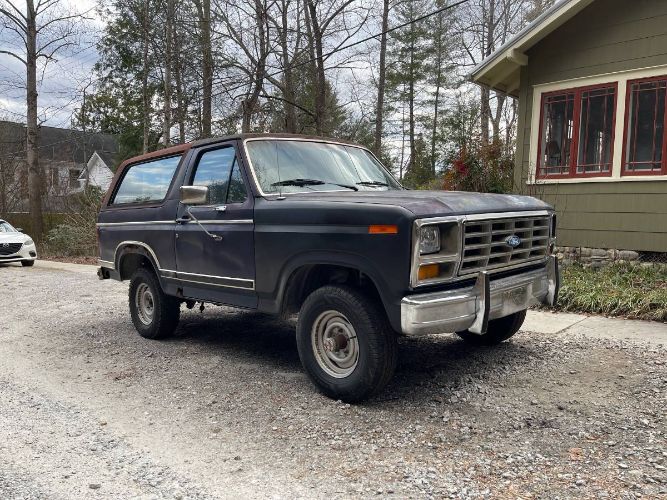 Ford-Bronco-1983-Blue-20