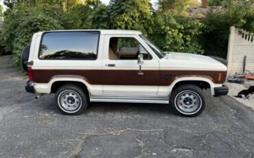 Ford-Bronco-1984-Two-Tone-Tan-18