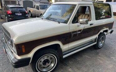 Ford-Bronco-1984-Two-Tone-Tan-3