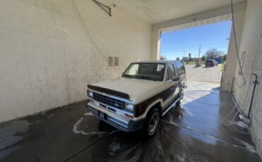 Ford-Bronco-1984-Two-Tone-Tan-7