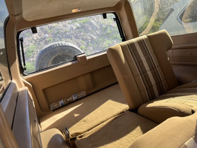 Ford-Bronco-1984-Two-Tone-Tan-9